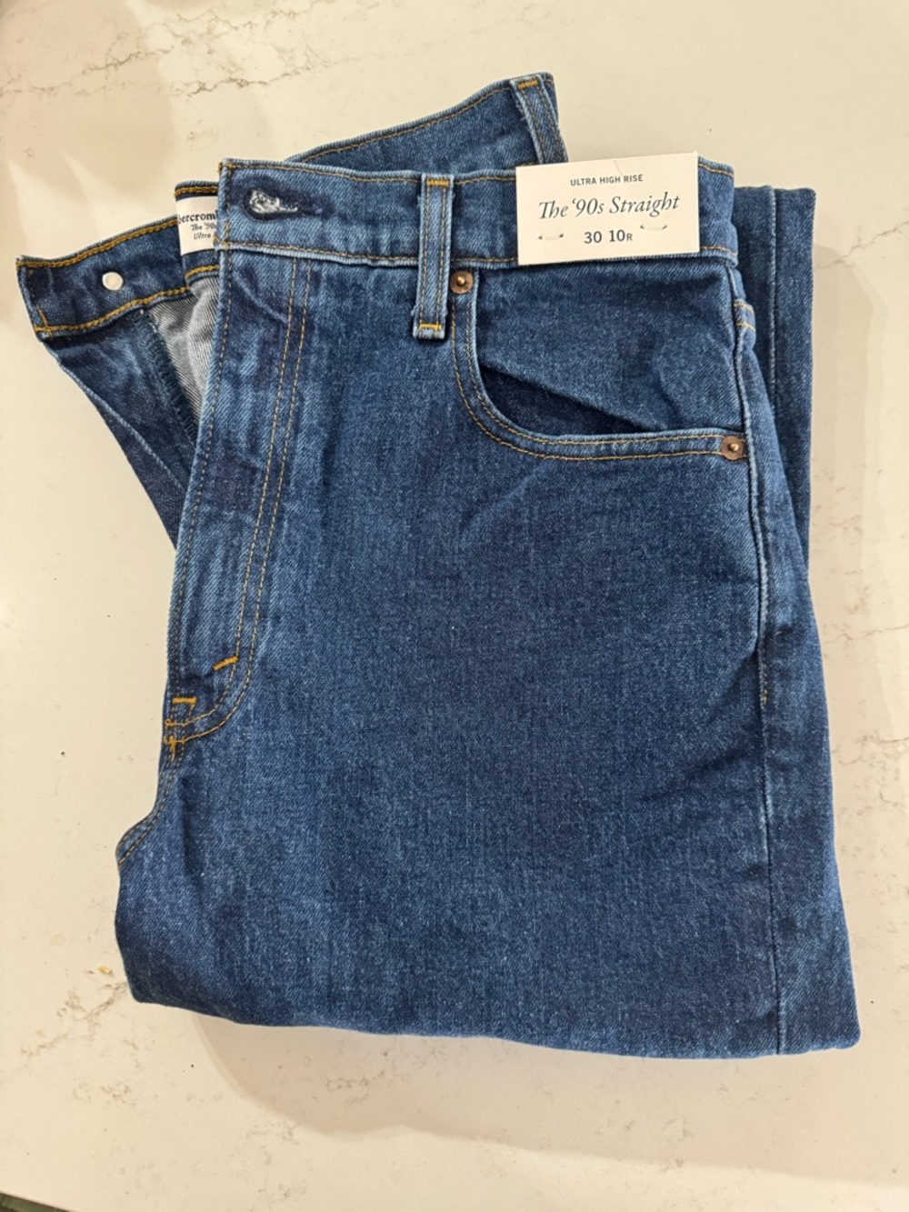 Abercrombie & Fitch - The '90s Straight Ultra High Rise Women’s Jeans - Blue